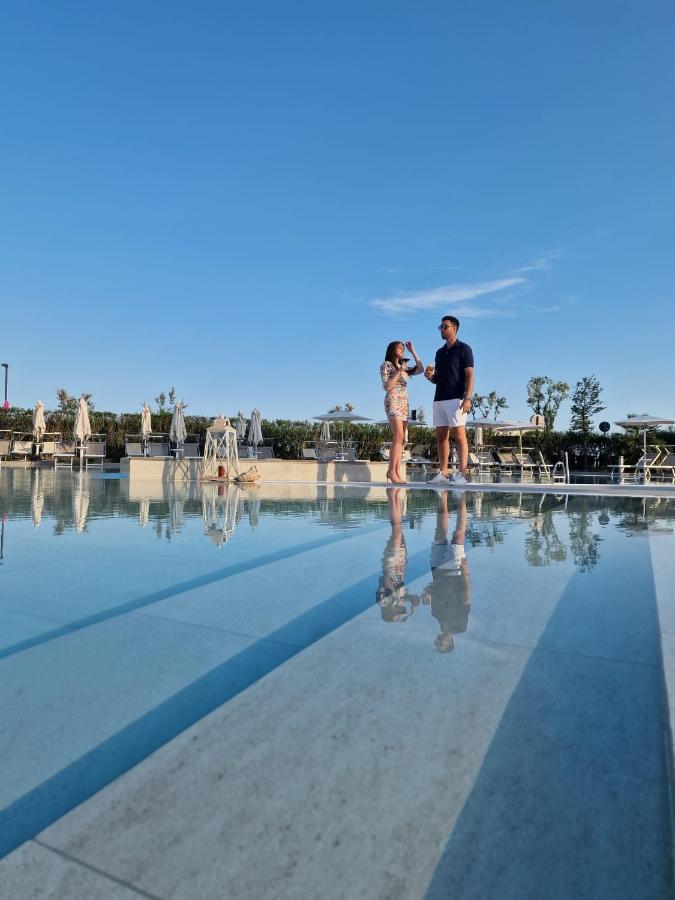 Fantinello Hotel Caorle Buitenkant foto